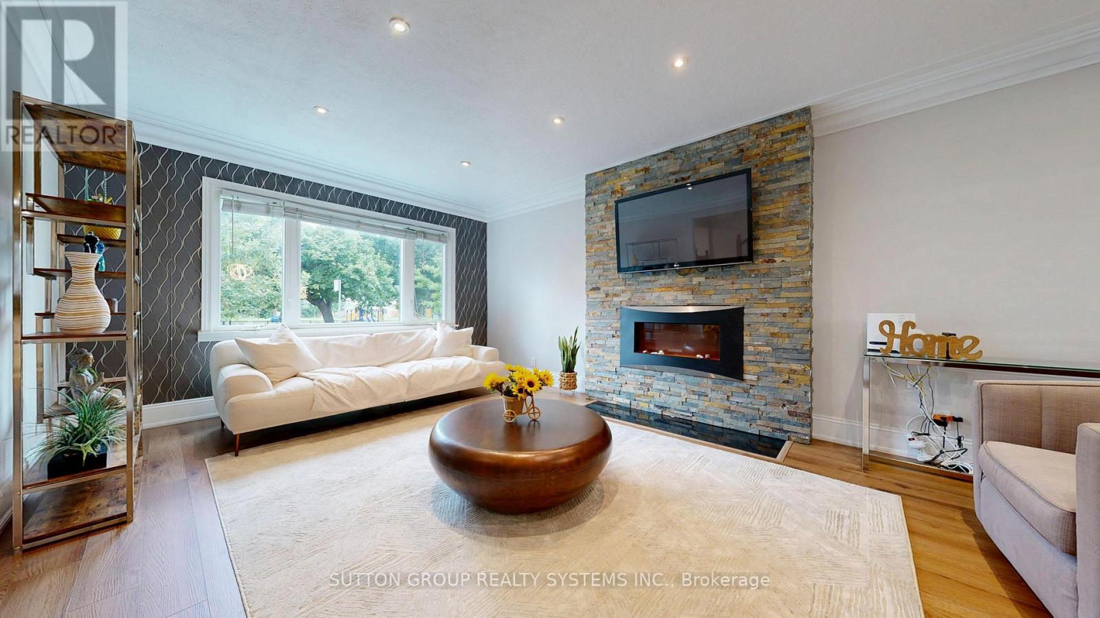 Property at 29 PEAREN STREET image 3