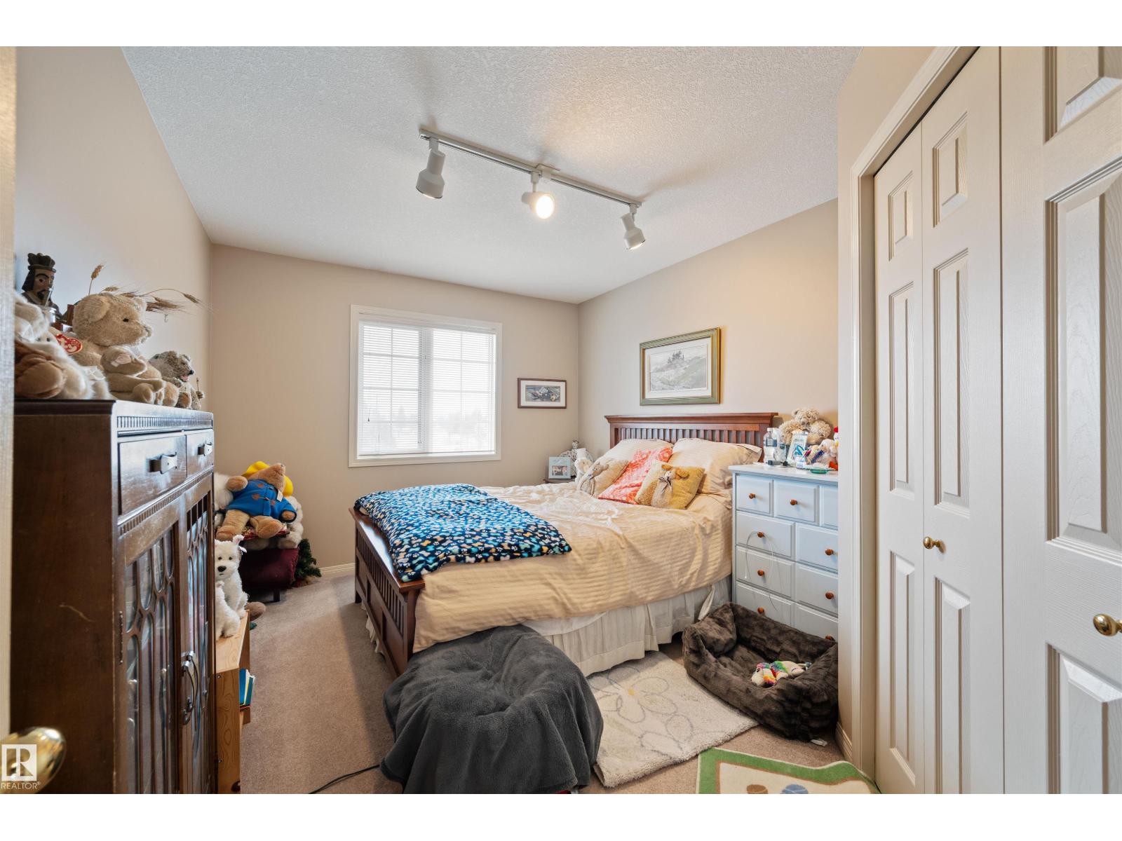 403 Twin Brooks Cr Nw, Edmonton, Alberta  T6J 6V2 - Photo 21 - E4456674