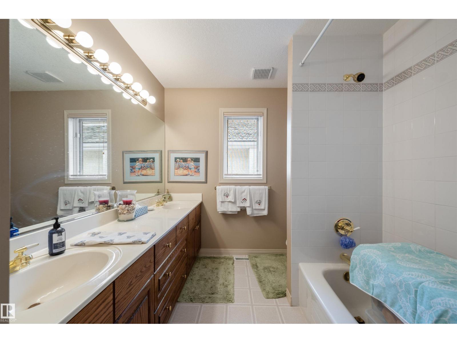 403 Twin Brooks Cr Nw, Edmonton, Alberta  T6J 6V2 - Photo 23 - E4456674