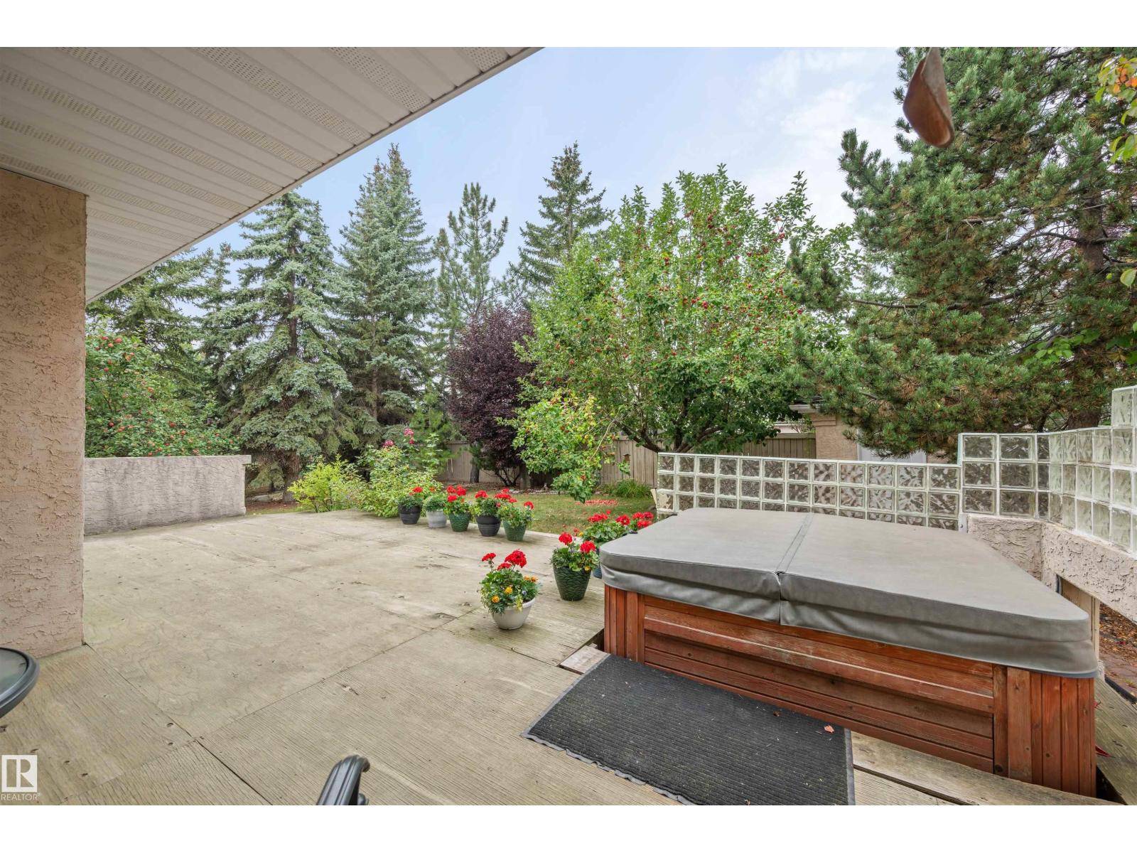 403 Twin Brooks Cr Nw, Edmonton, Alberta  T6J 6V2 - Photo 35 - E4456674