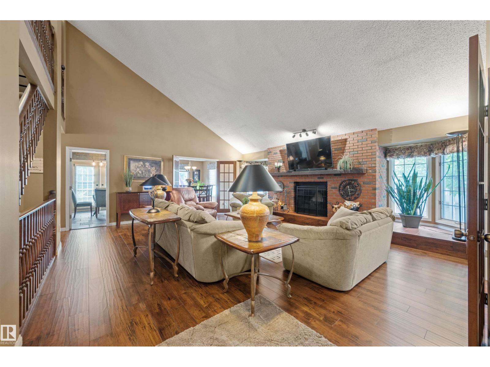 5912 177 St Nw, Edmonton, Alberta  T6M 1H8 - Photo 3 - E4456675