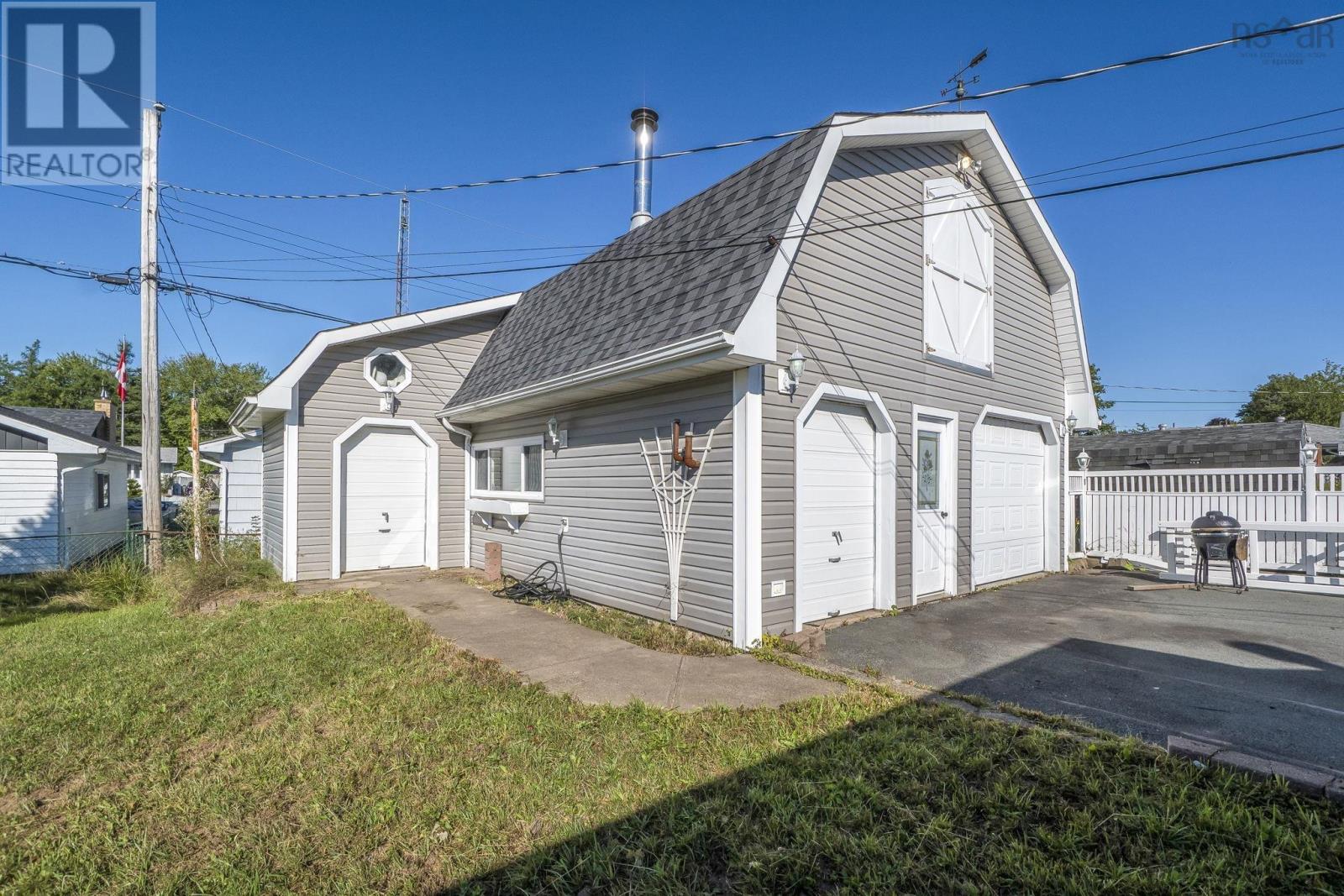Property at 29 Ridgeview Drive image 2