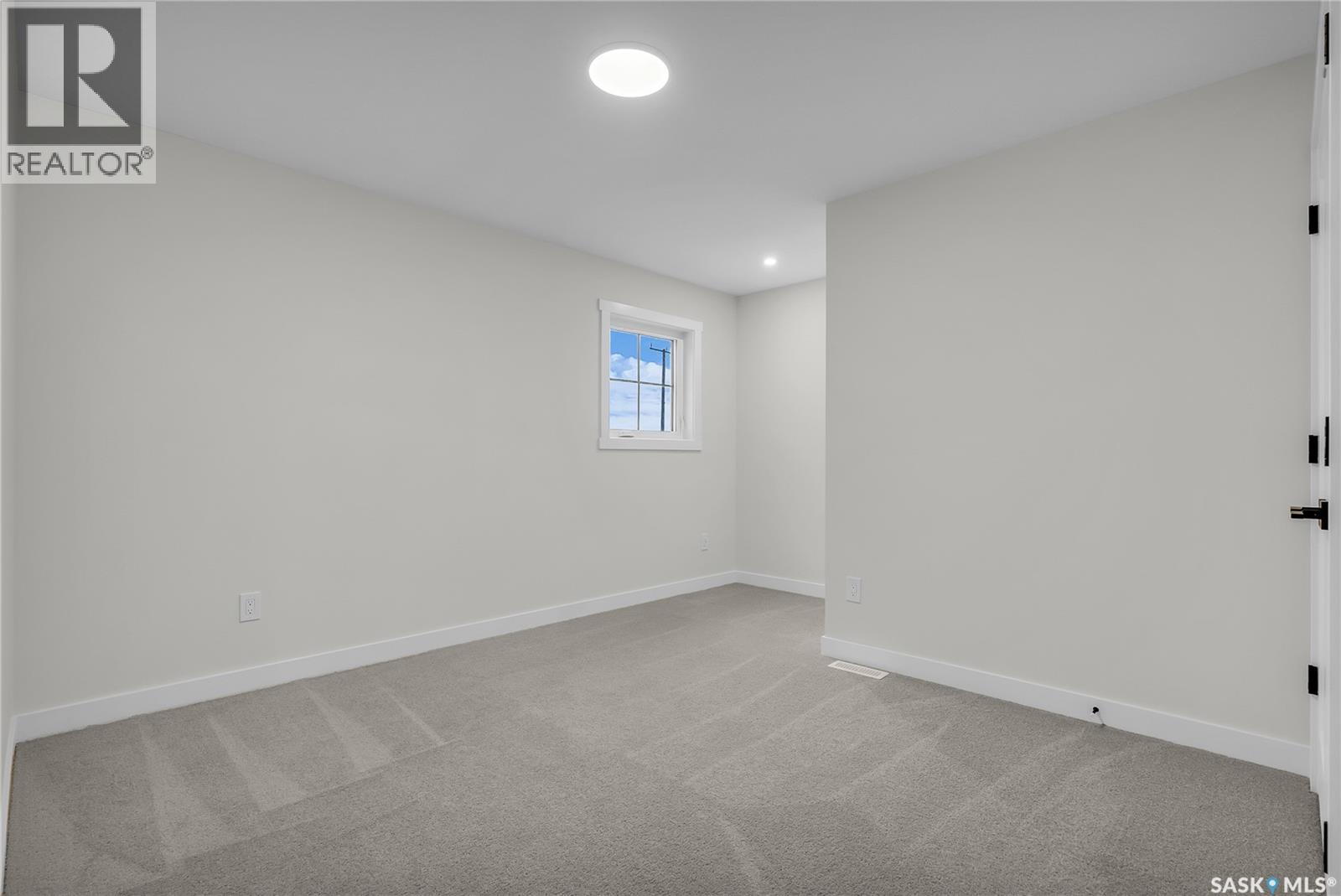 303 Asokan Street, Saskatoon, Saskatchewan  S7V 1S4 - Photo 38 - SK011963
