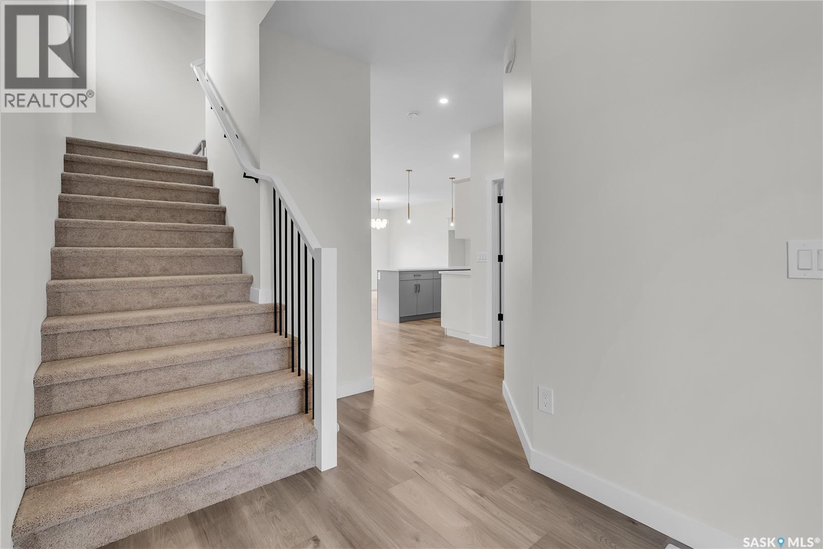 303 Asokan Street, Saskatoon, Saskatchewan  S7V 1S4 - Photo 5 - SK011963