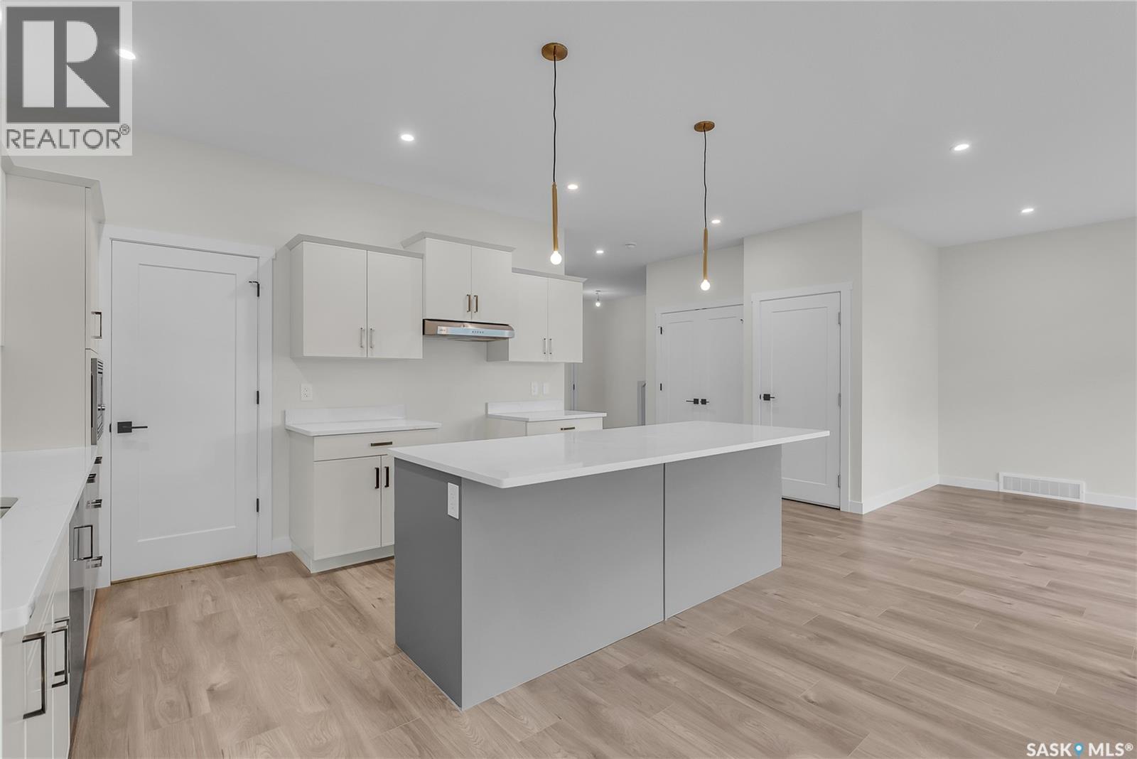 303 Asokan Street, Saskatoon, Saskatchewan  S7V 1S4 - Photo 9 - SK011963