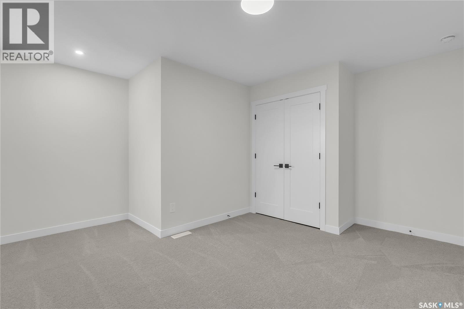303 Asokan Street, Saskatoon, Saskatchewan  S7V 1S4 - Photo 39 - SK011963
