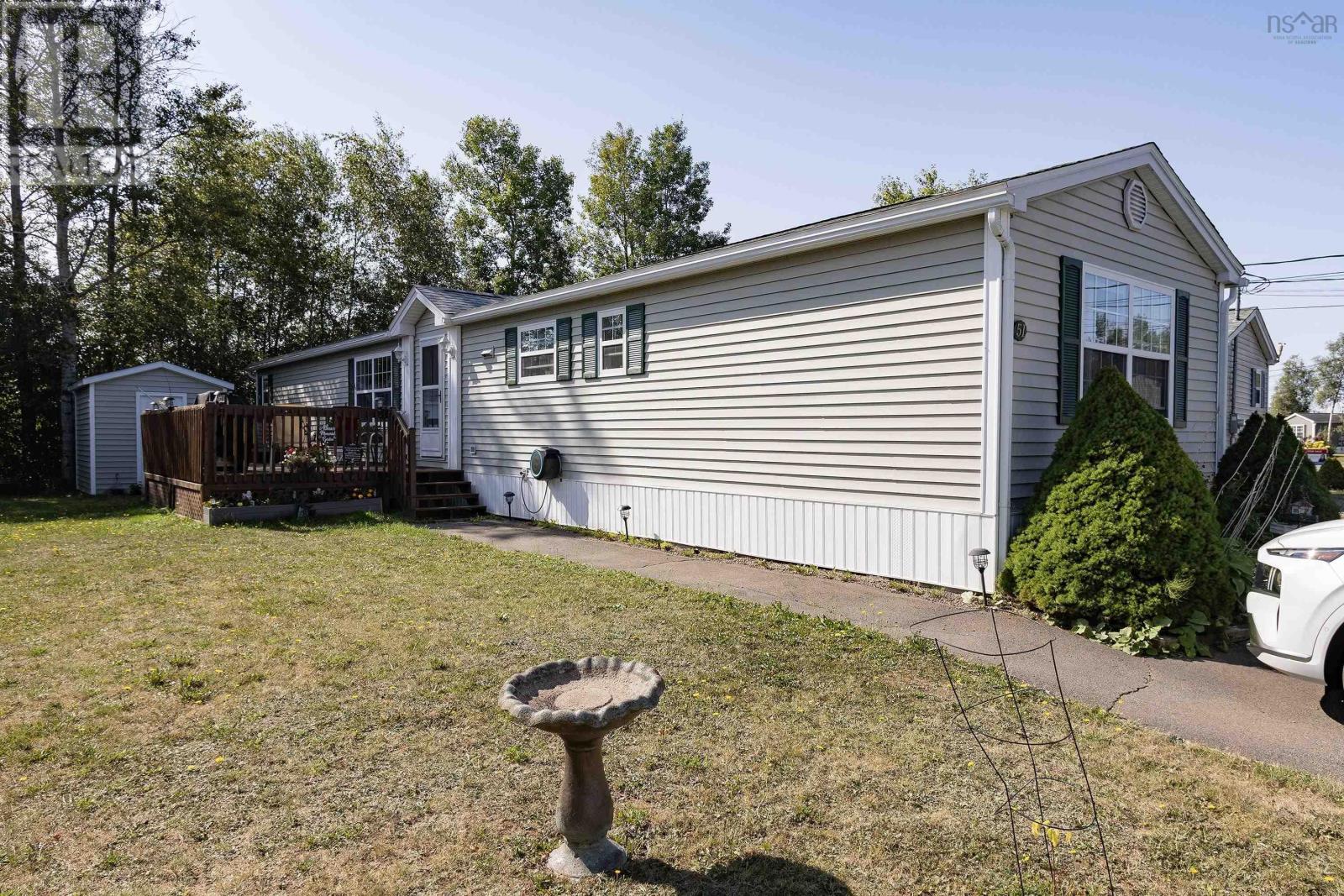 51 Pinehurst Street, Amherst, Nova Scotia  B4H 4X5 - Photo 2 - 202522476