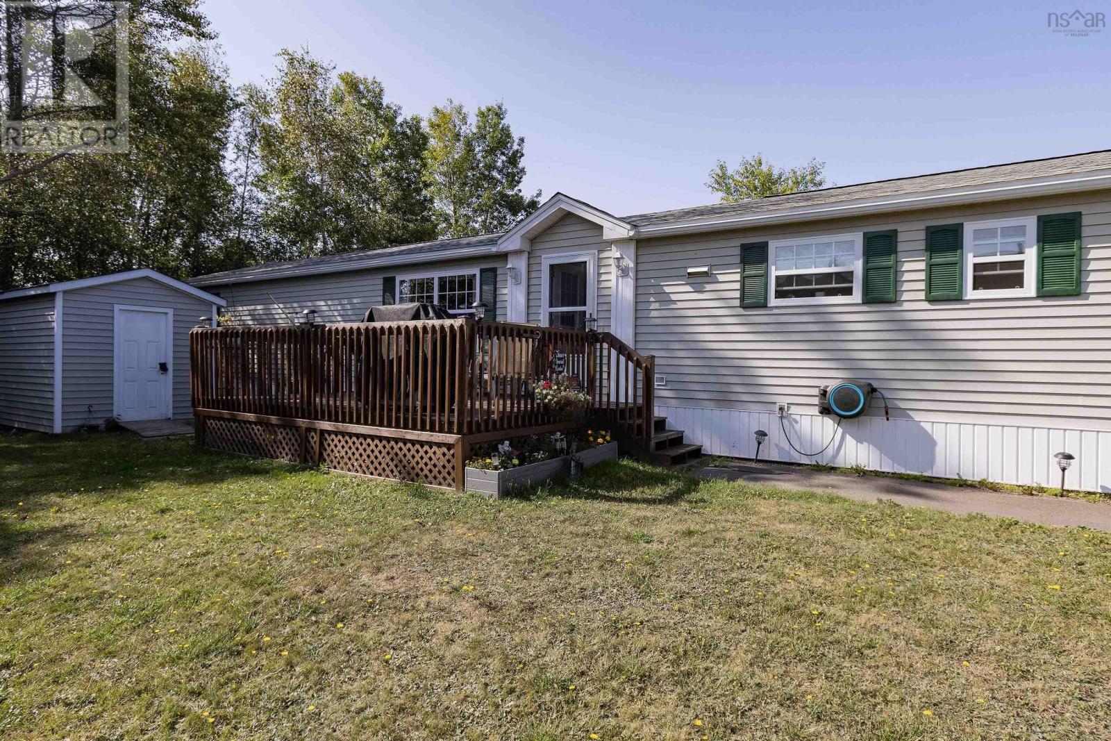 51 Pinehurst Street, Amherst, Nova Scotia  B4H 4X5 - Photo 3 - 202522476