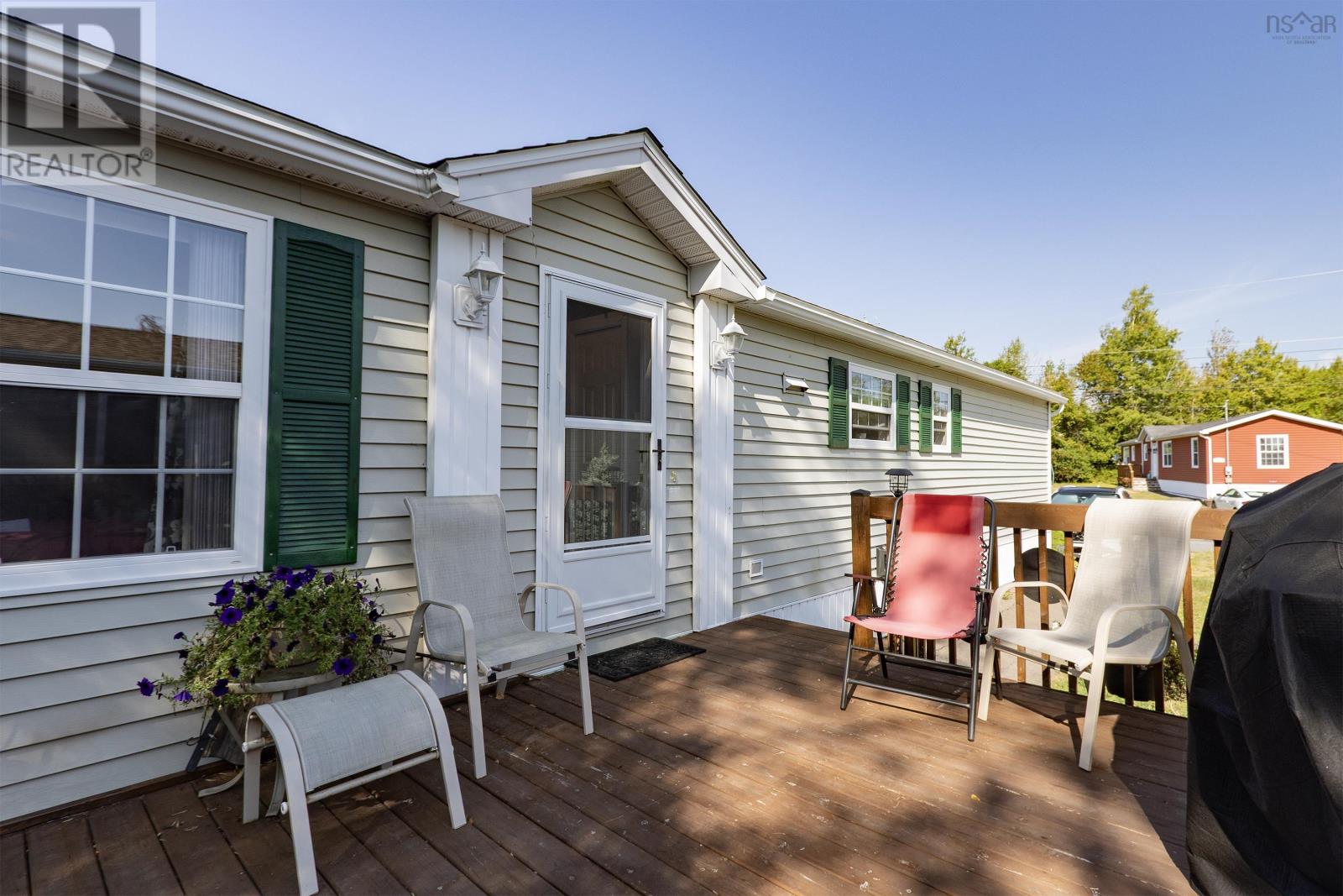 51 Pinehurst Street, Amherst, Nova Scotia  B4H 4X5 - Photo 6 - 202522476