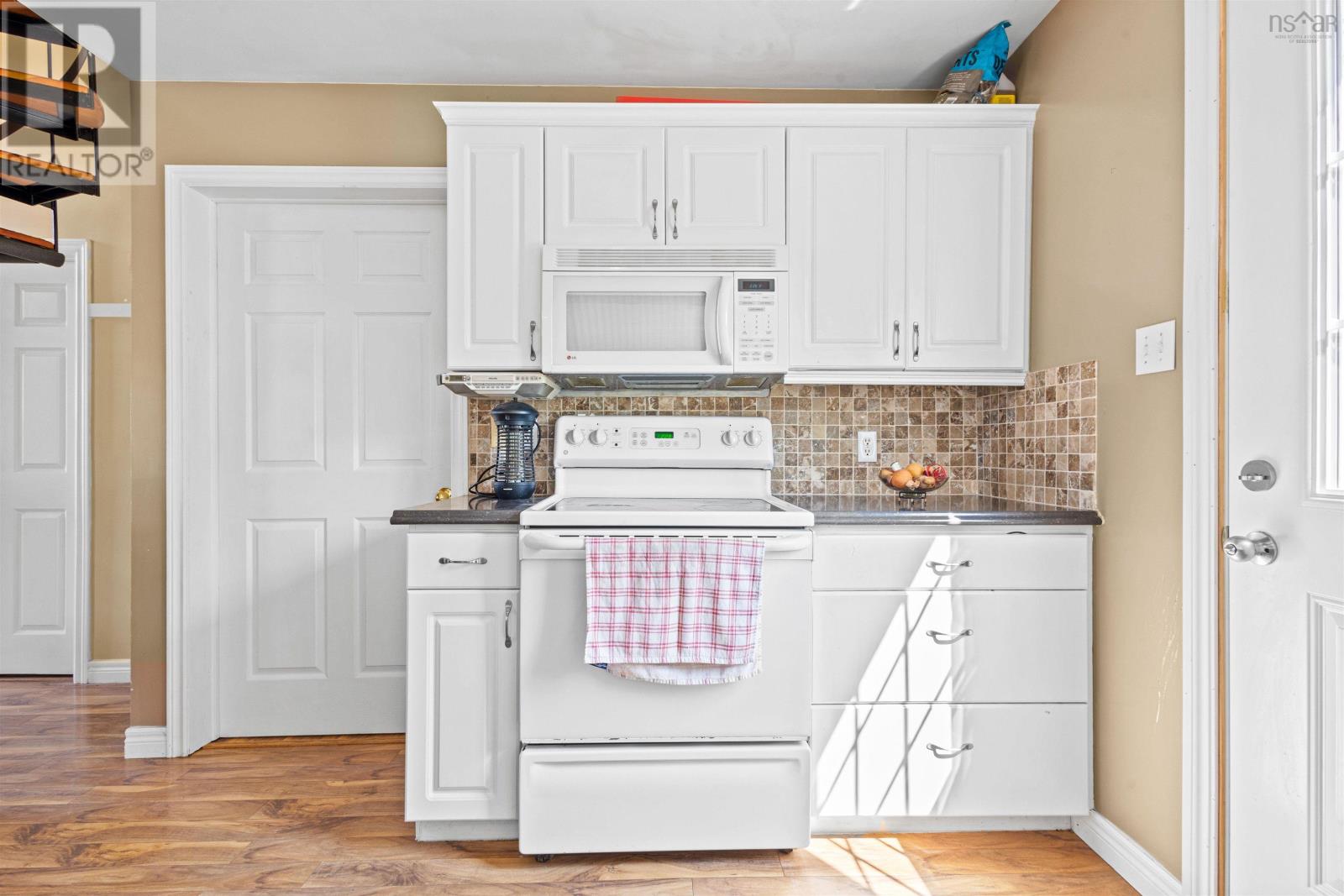 320 Main Street W, Stewiacke, Nova Scotia  B0N 2J0 - Photo 14 - 202522633