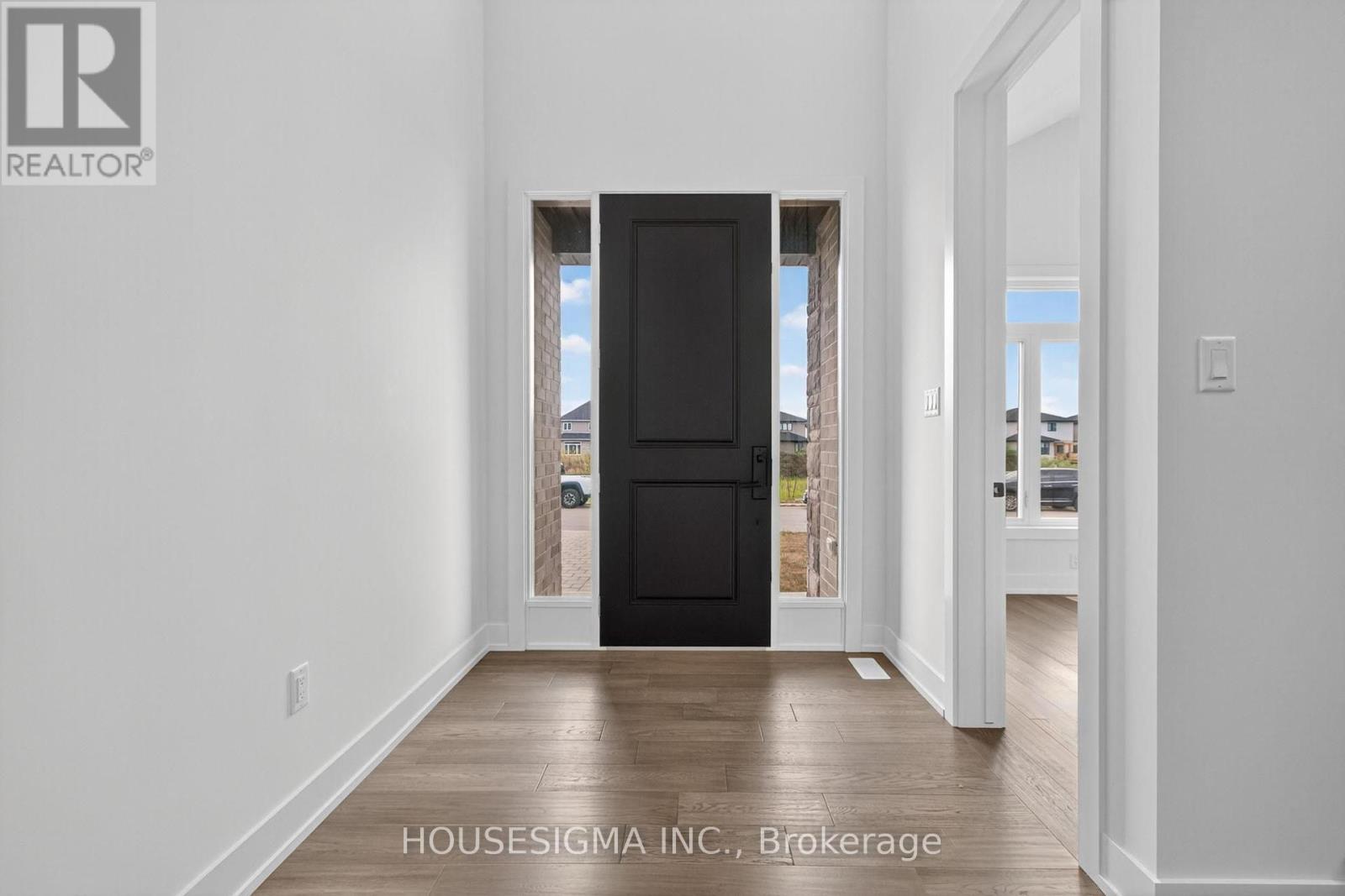 36 Kelly Drive, Zorra, Ontario  N0M 2M0 - Photo 6 - X12372741