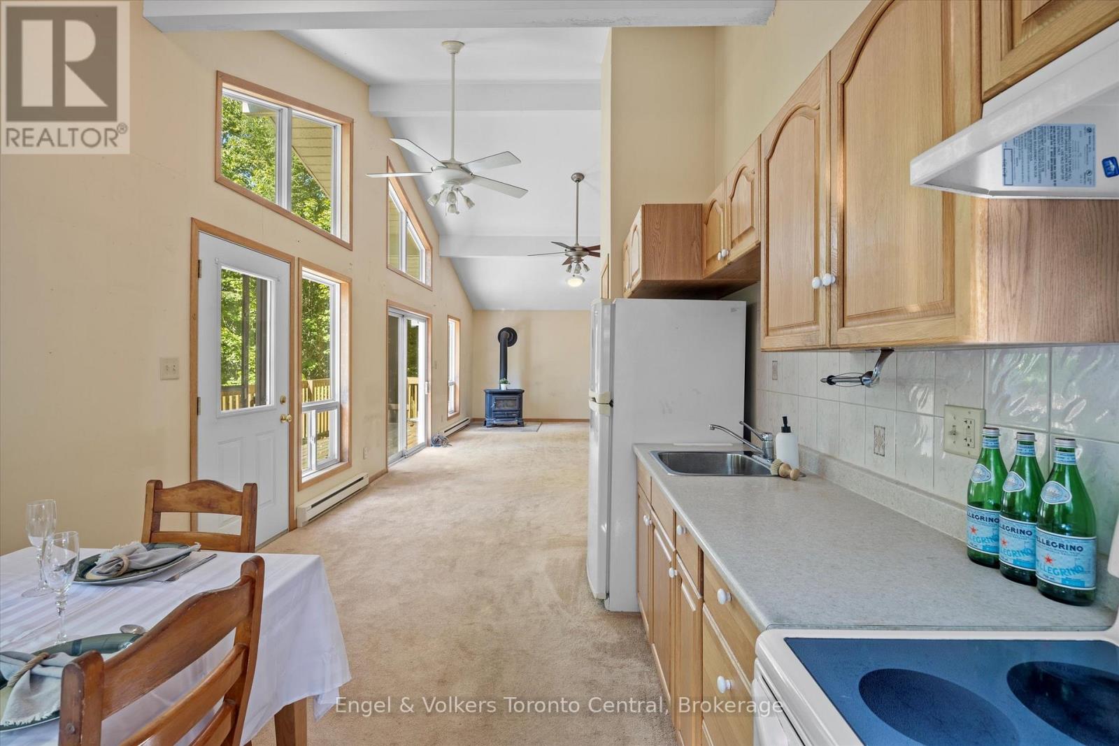 13 Hickory Crescent, Seguin, Ontario  P0C 1J0 - Photo 16 - X12387565