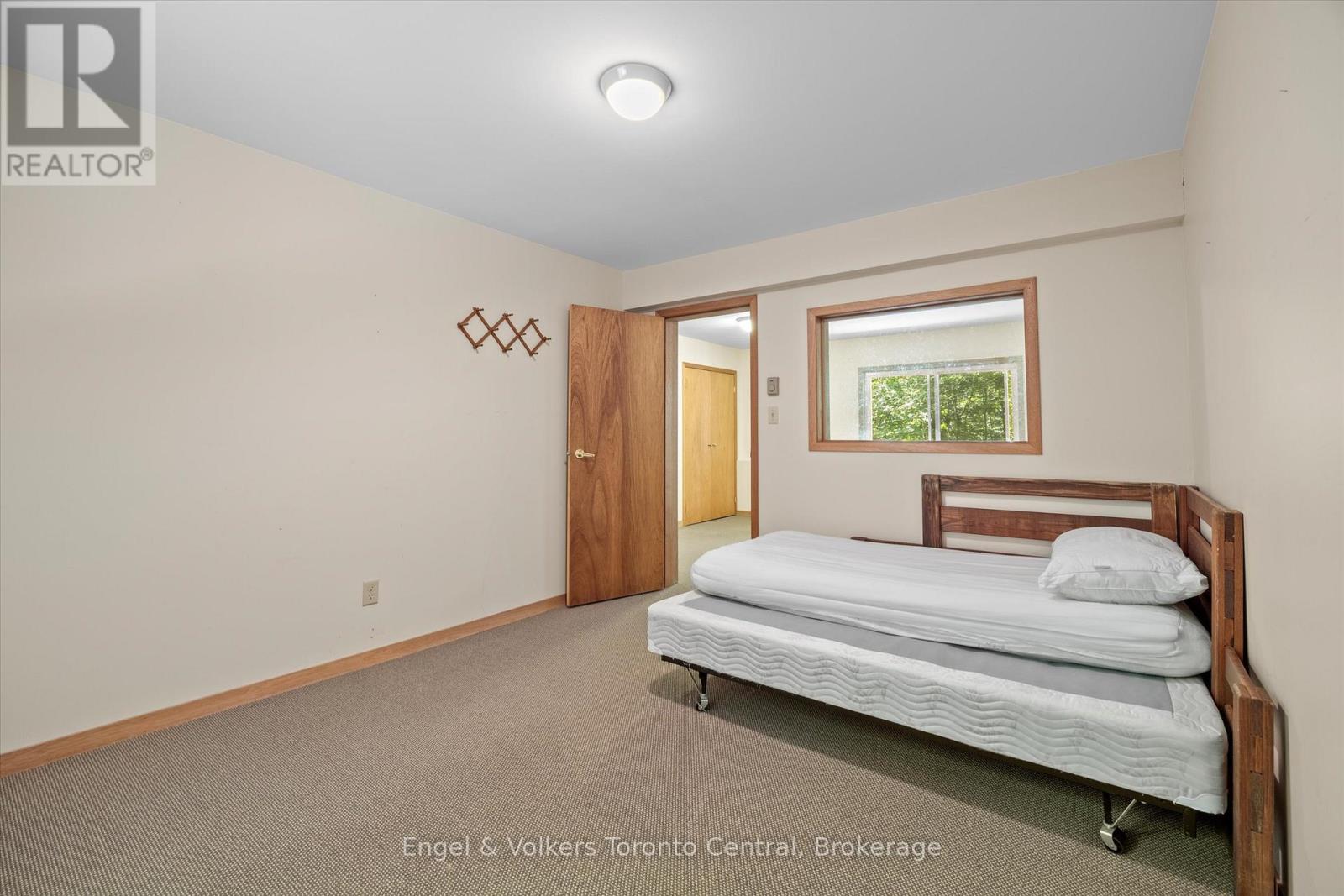 13 Hickory Crescent, Seguin, Ontario  P0C 1J0 - Photo 30 - X12387565