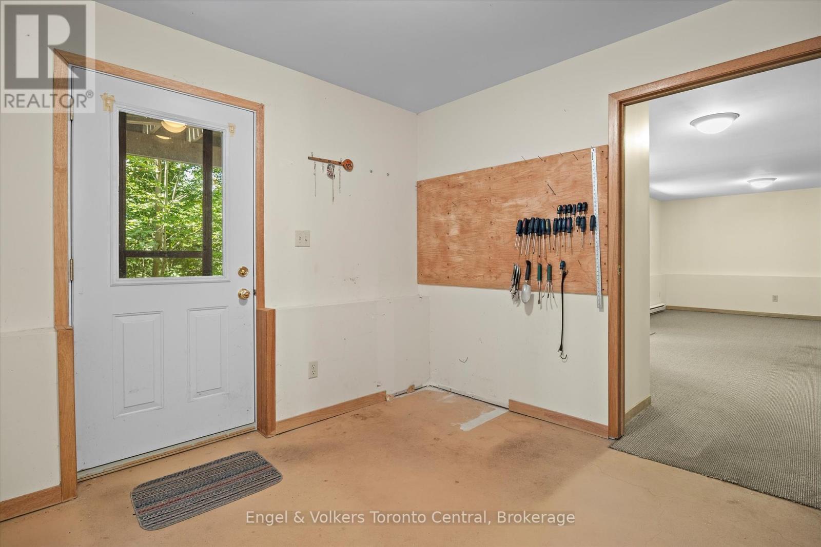 13 Hickory Crescent, Seguin, Ontario  P0C 1J0 - Photo 35 - X12387565