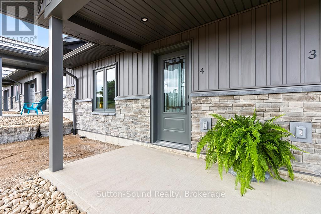 4 - 18 Maple Golf Crescent, Northern Bruce Peninsula, Ontario  N0H 2R0 - Photo 7 - X12387591
