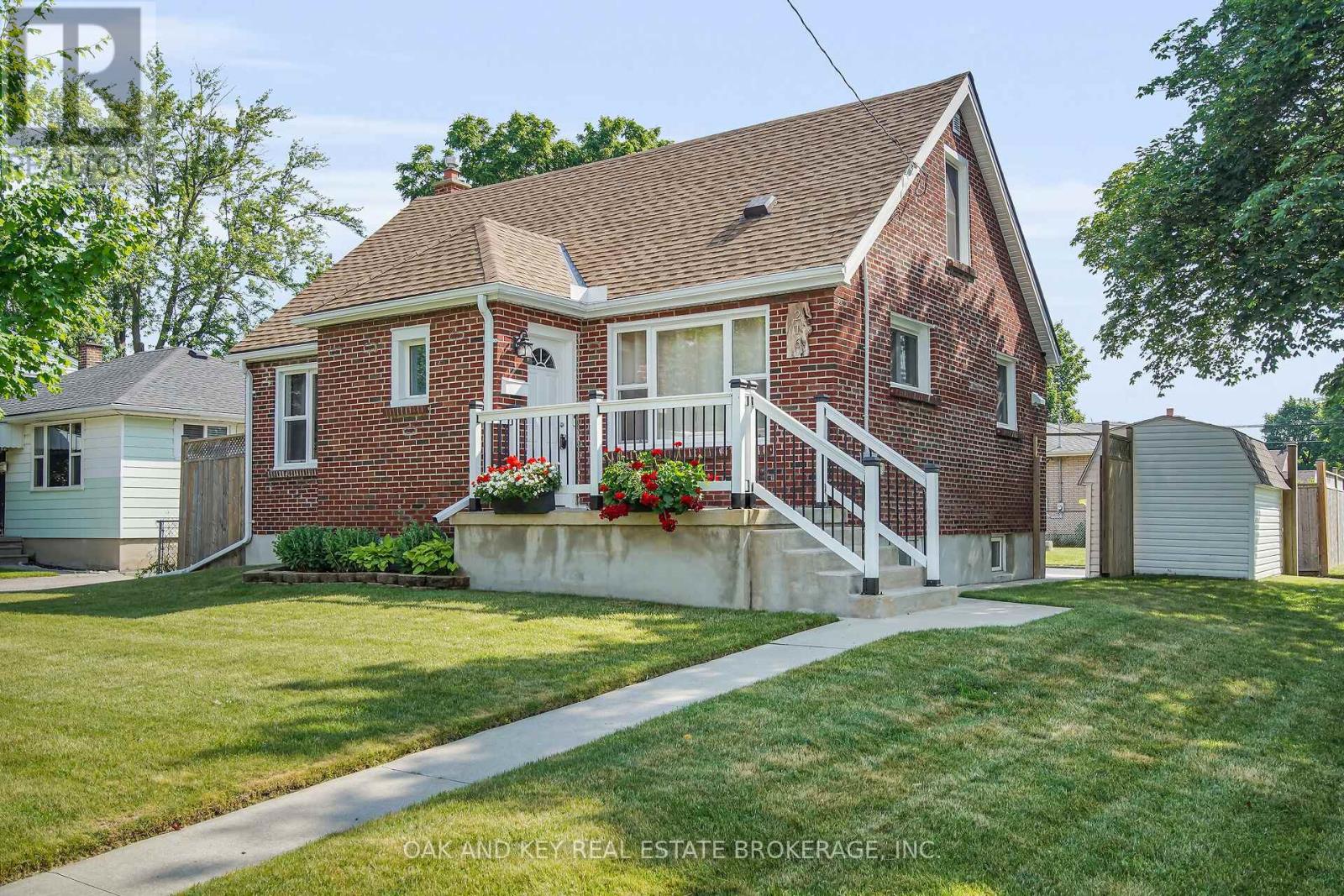 216 Vancouver Street, London East, Ontario  N5W 4R8 - Photo 1 - X12387567
