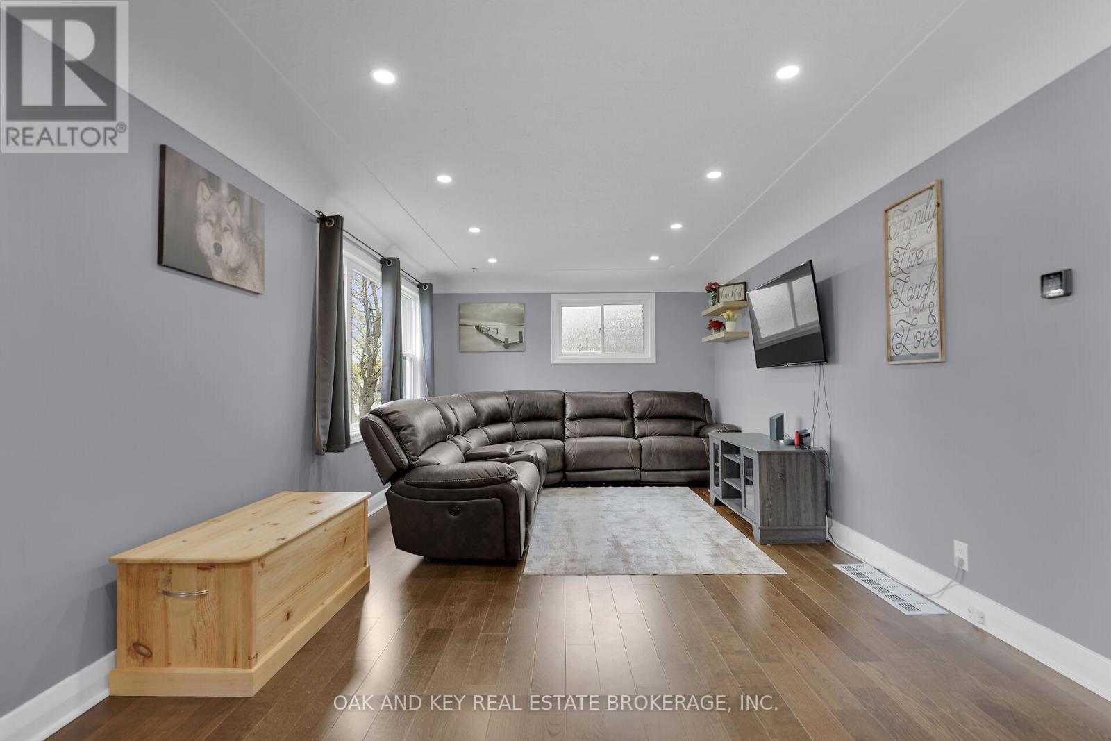 216 Vancouver Street, London East, Ontario  N5W 4R8 - Photo 6 - X12387567