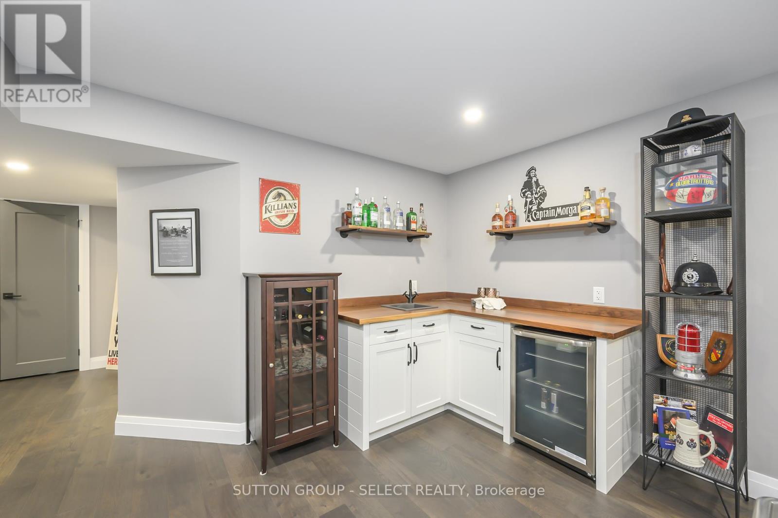 697 Barker Street, Strathroy-Caradoc, Ontario  N0L 1W0 - Photo 35 - X12387598