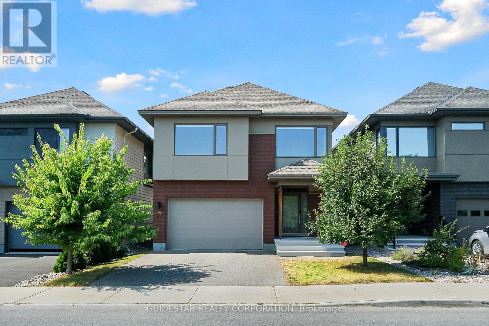 Property at 620 BRIDLEGLEN CRESCENT image 1