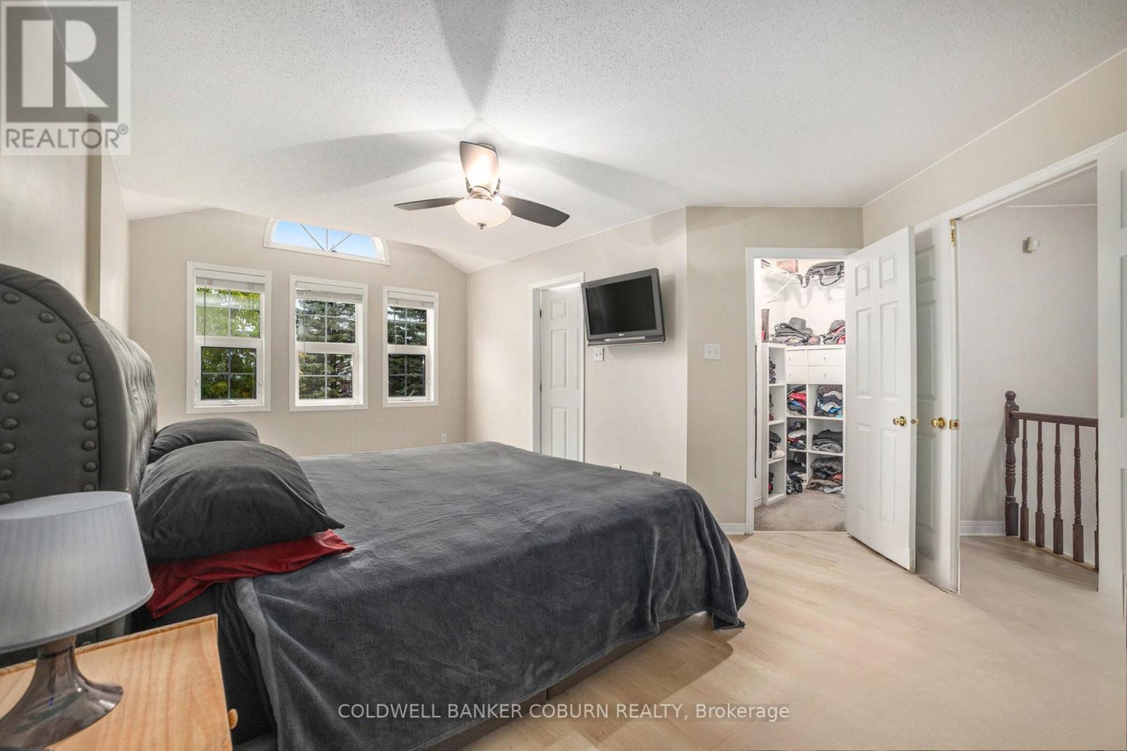 52 Blackdome Crescent, Ottawa, Ontario  K2T 1A9 - Photo 20 - X12387564