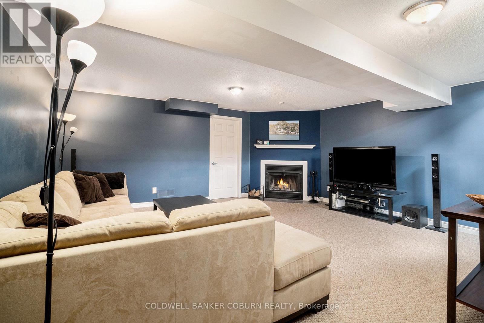 52 Blackdome Crescent, Ottawa, Ontario  K2T 1A9 - Photo 29 - X12387564