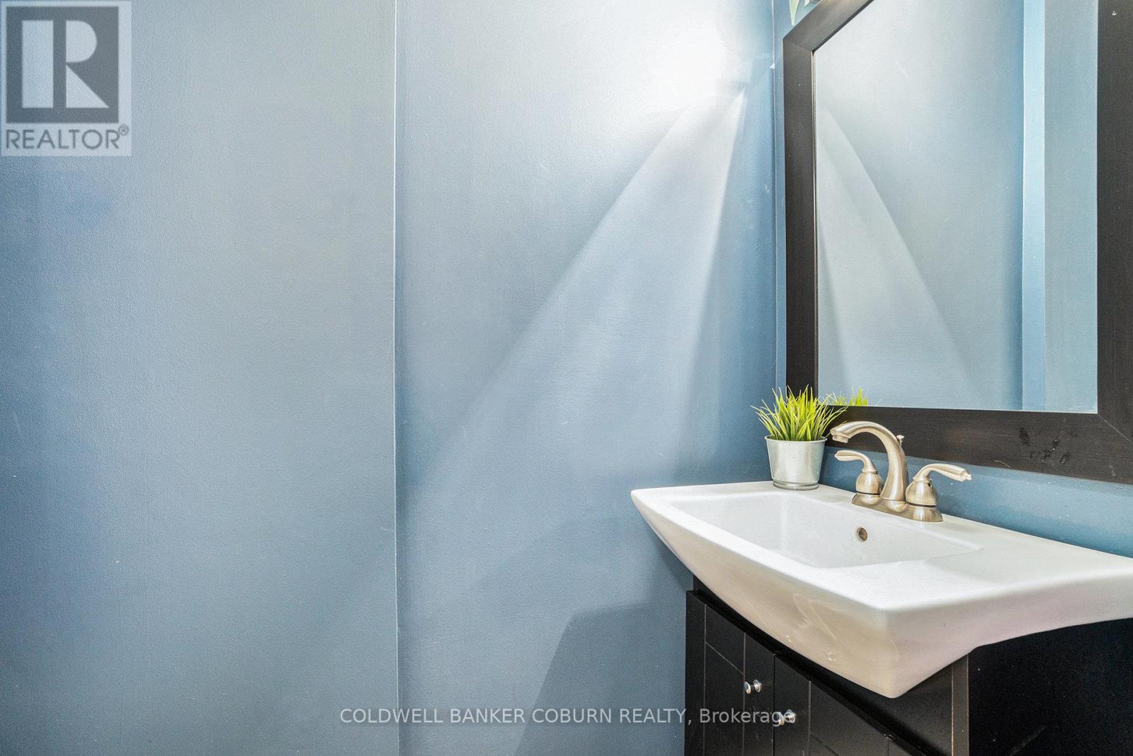 52 Blackdome Crescent, Ottawa, Ontario  K2T 1A9 - Photo 30 - X12387564