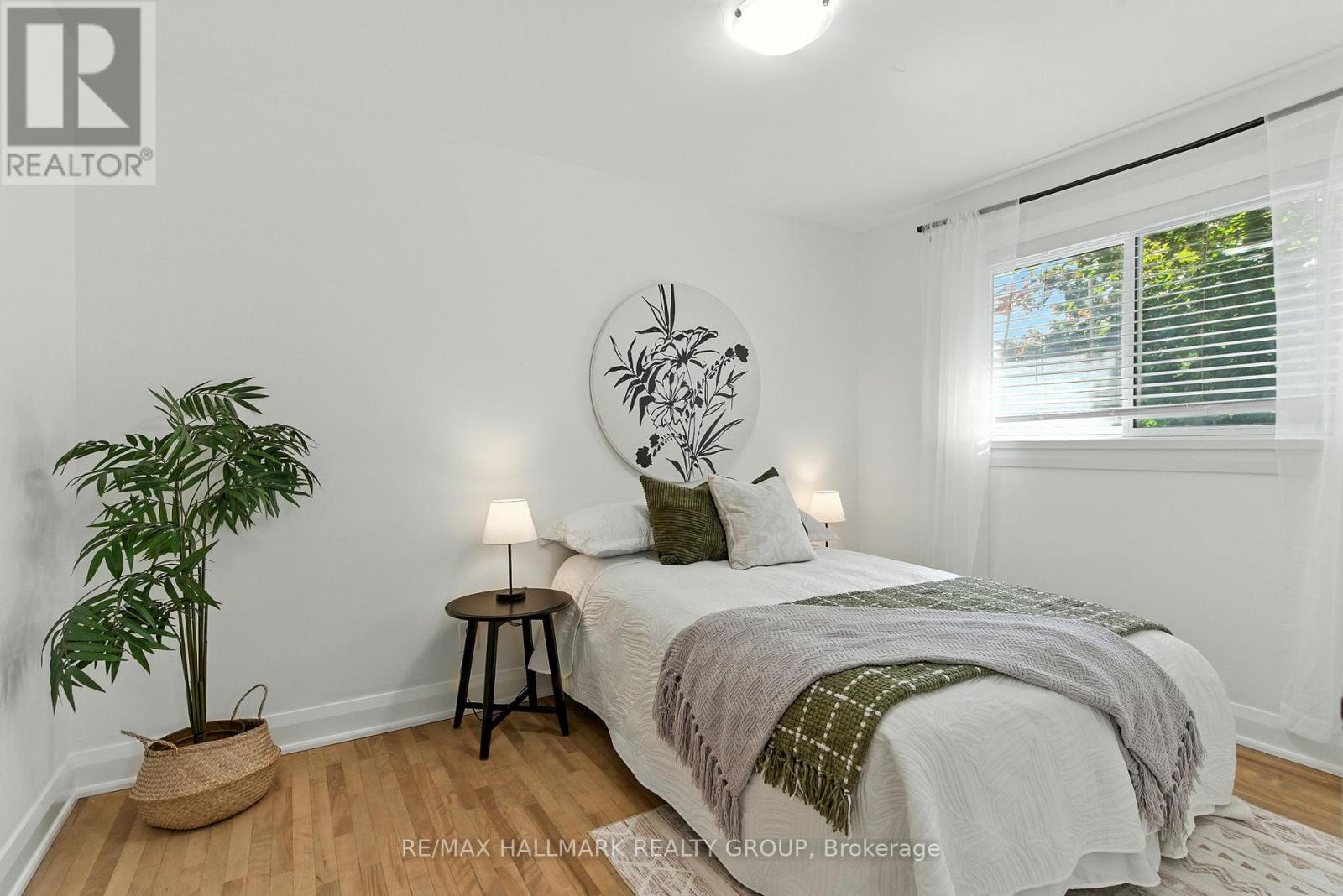 756 Cummings Avenue, Ottawa, Ontario  K1K 2L1 - Photo 14 - X12387588