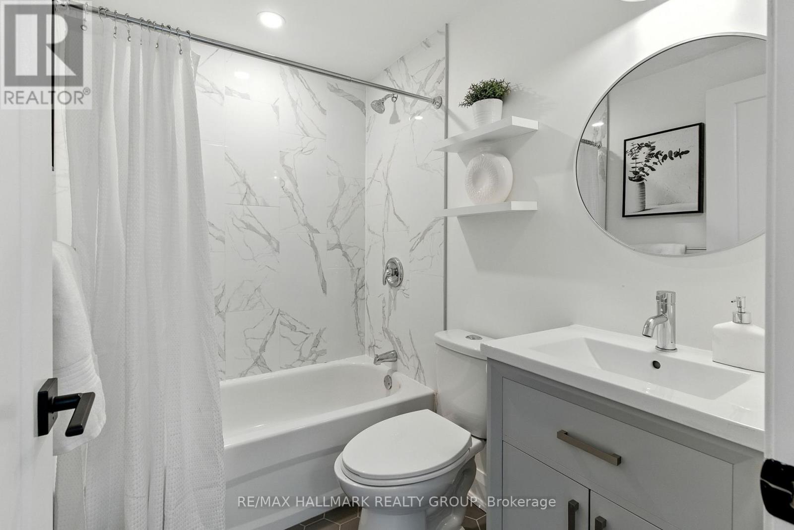 756 Cummings Avenue, Ottawa, Ontario  K1K 2L1 - Photo 17 - X12387588