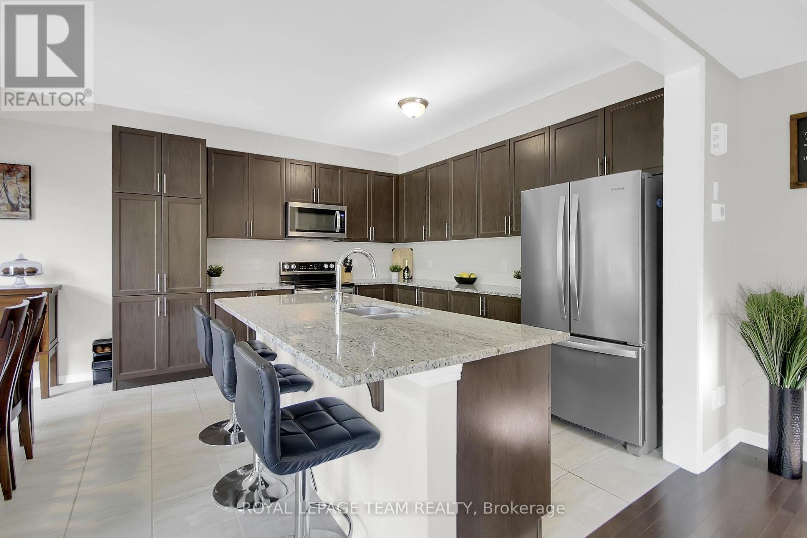 3202 Harvester Crescent, North Grenville, Ontario  K0G 1J0 - Photo 11 - X12387611