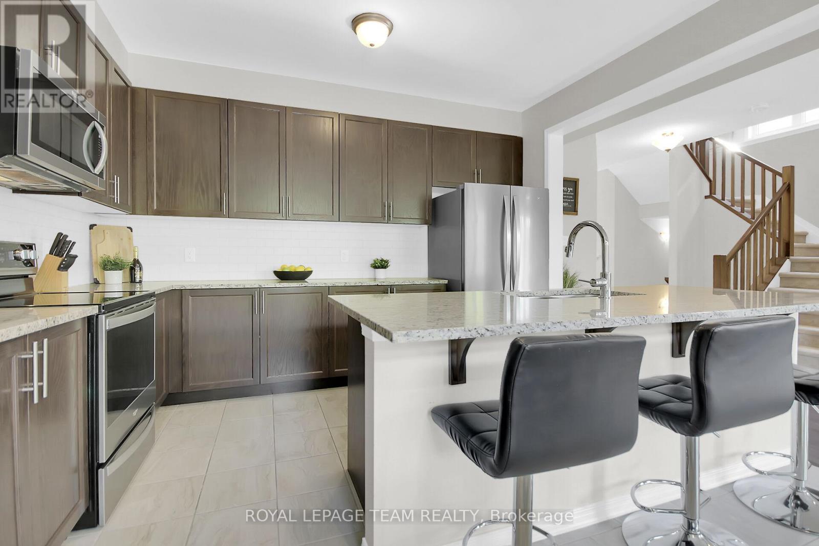 3202 Harvester Crescent, North Grenville, Ontario  K0G 1J0 - Photo 12 - X12387611