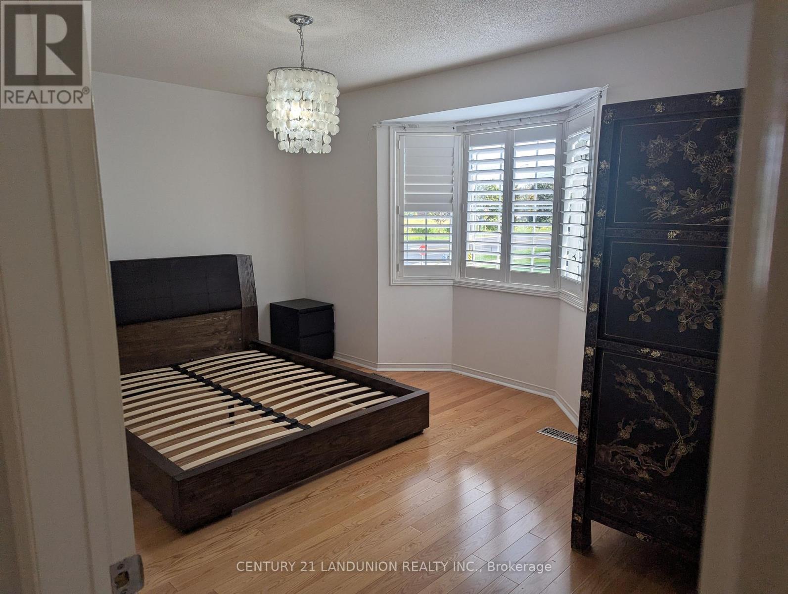 58 Stricker Avenue, Markham, Ontario  L6E 1N6 - Photo 13 - N12386170