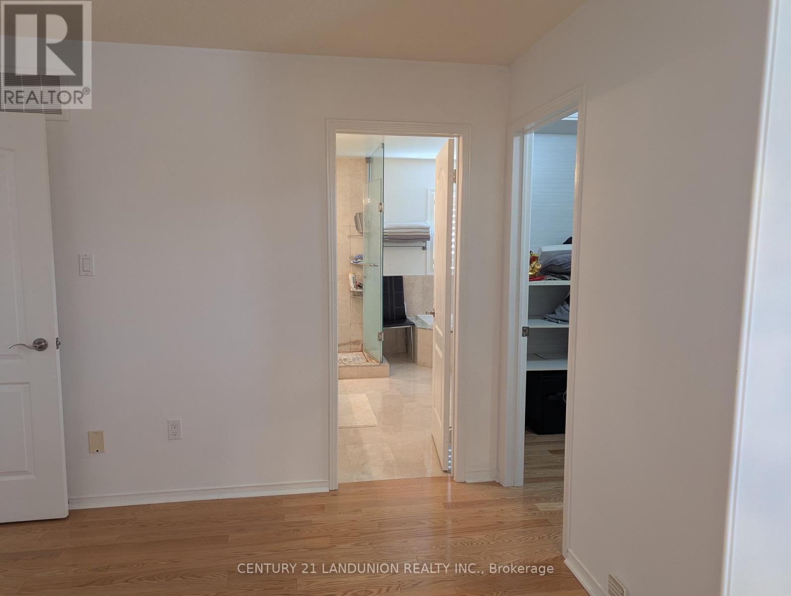 58 Stricker Avenue, Markham, Ontario  L6E 1N6 - Photo 11 - N12386170