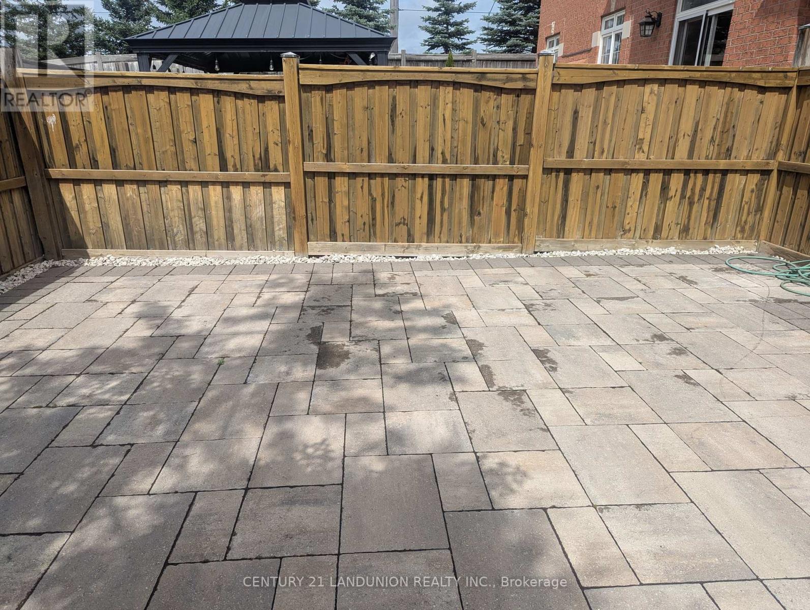 58 Stricker Avenue, Markham, Ontario  L6E 1N6 - Photo 19 - N12386170