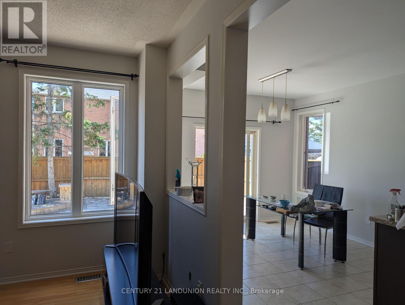 58 Stricker Avenue, Markham, Ontario  L6E 1N6 - Photo 18 - N12386170
