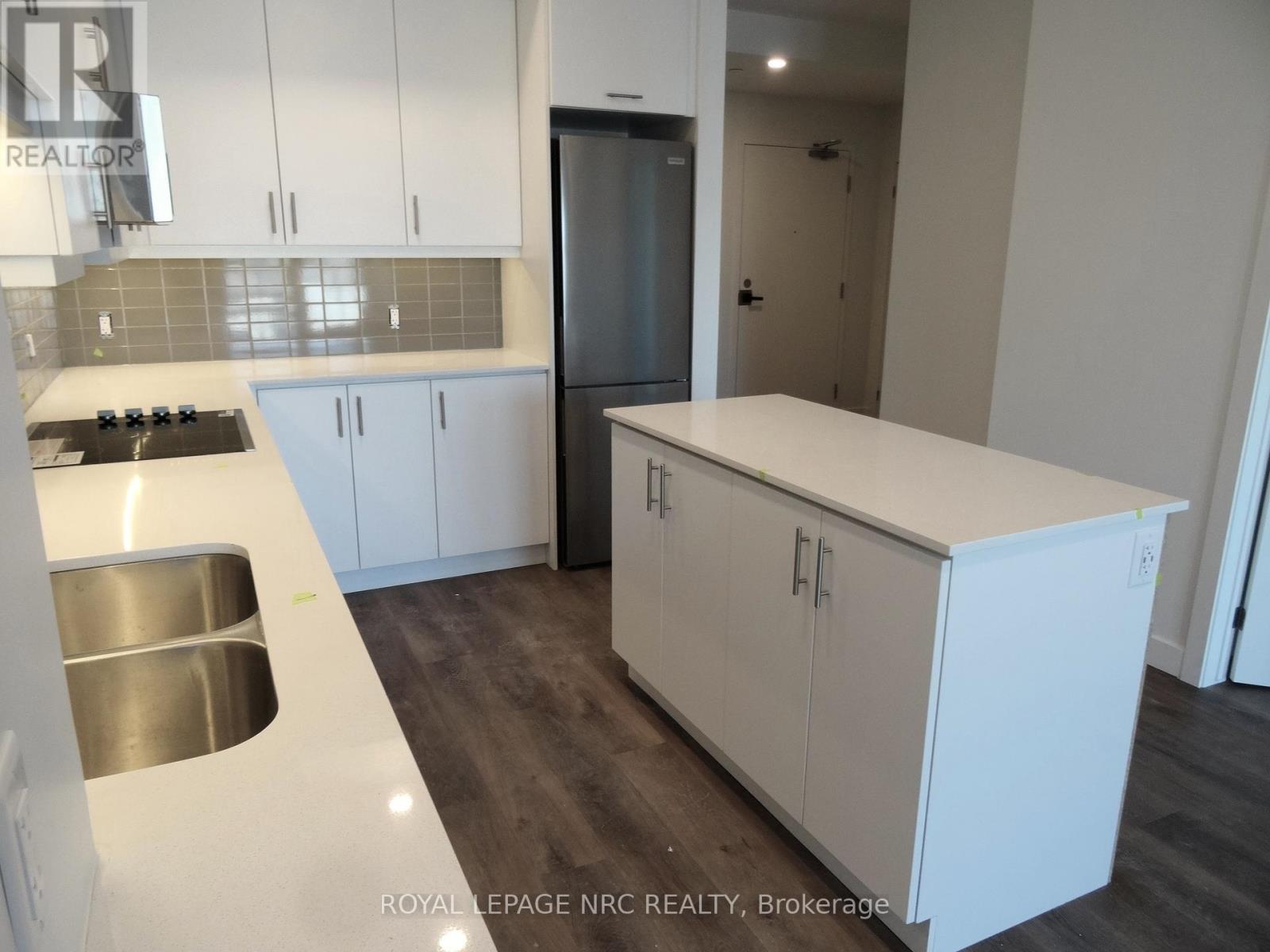 Property at 311 - 461 GREEN ROAD image 5