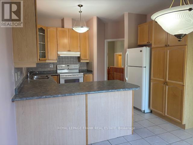 40 Kimberly Drive, Whitby, Ontario  L1M 1K5 - Photo 8 - E12387632