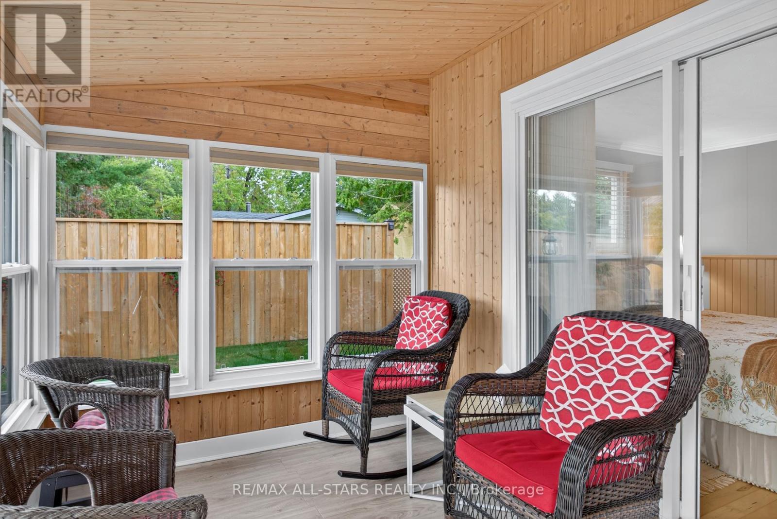 27 Cedarplank Road, Kawartha Lakes, Ontario  K0M 1N0 - Photo 15 - X12387613