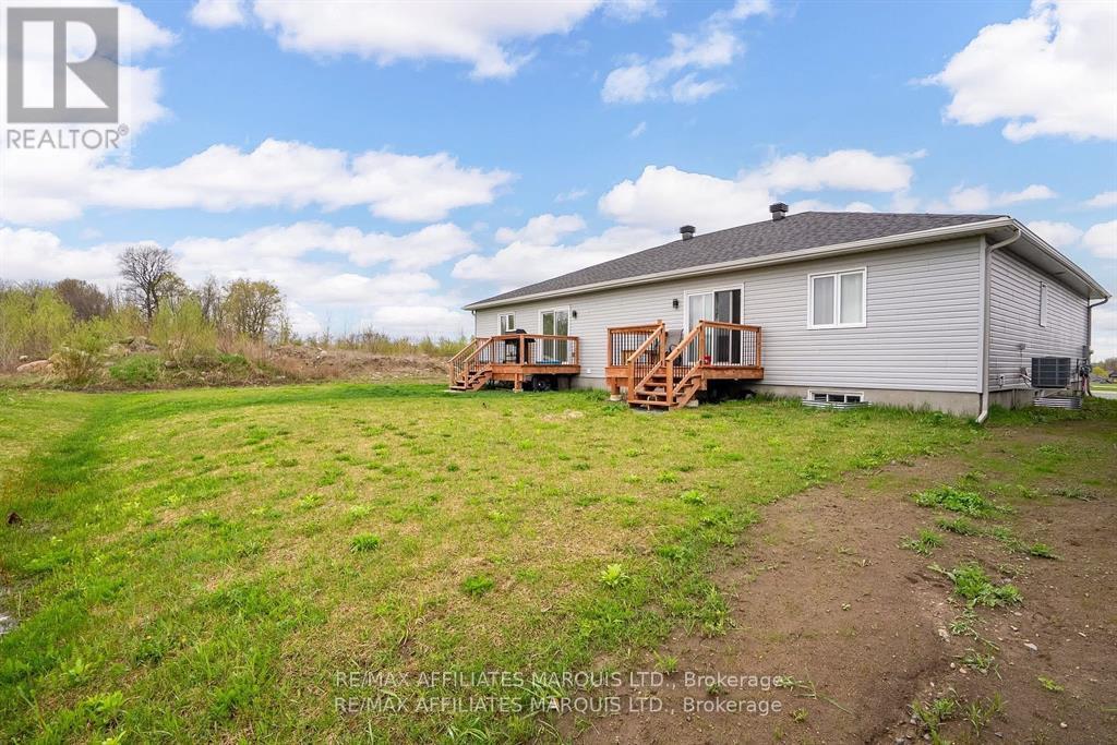 2282 Crewson Court, Cornwall, Ontario  K6H 0H9 - Photo 12 - X12387560