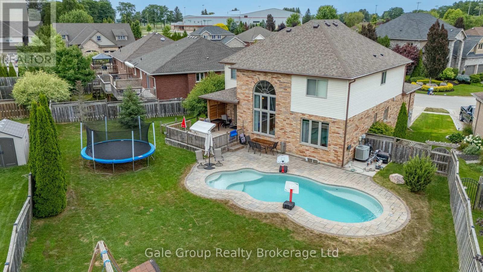 10 Westview Court, Woodstock, Ontario  N4T 0B8 - Photo 2 - X12387582