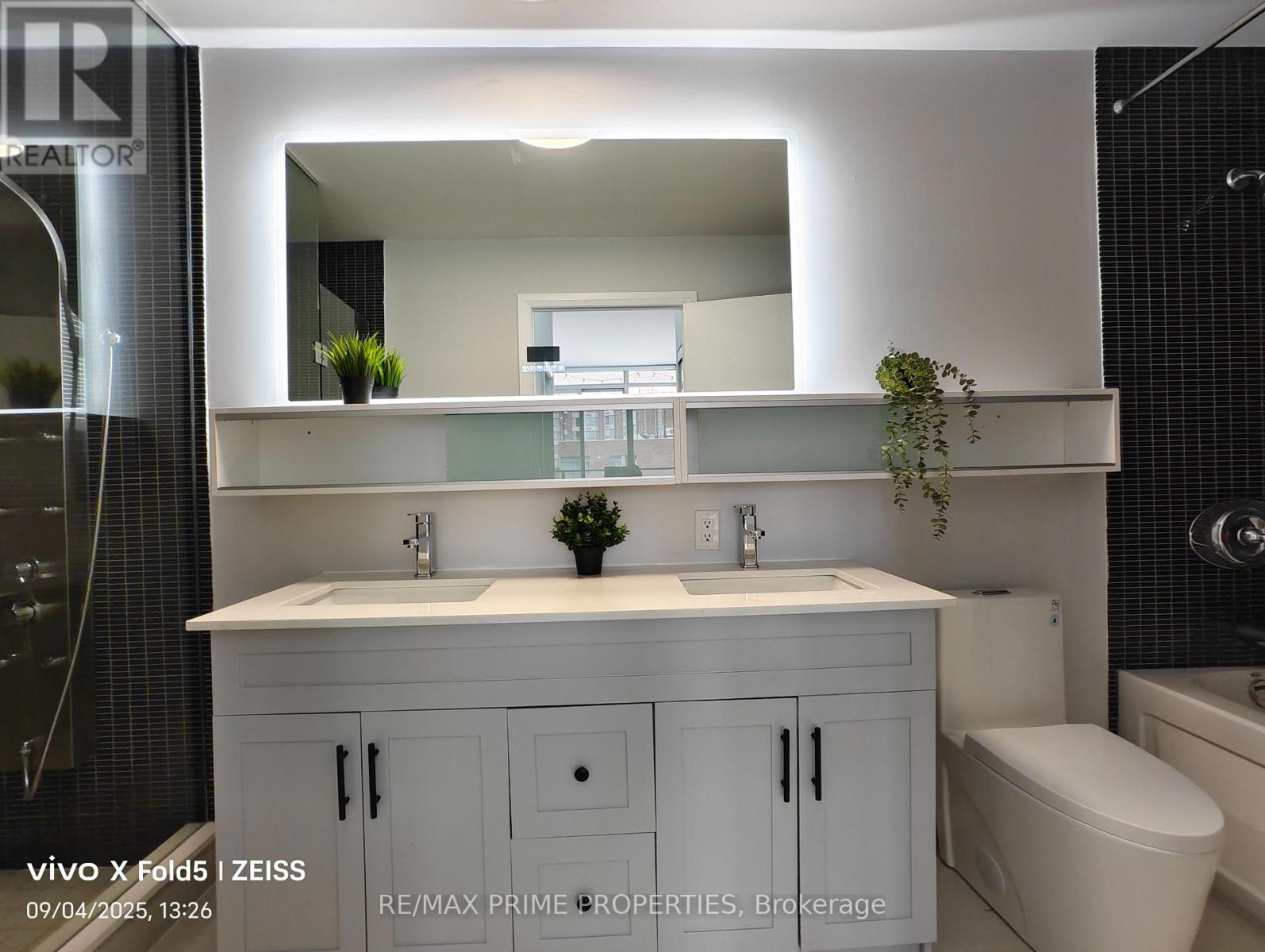 1823 - 111 Elizabeth Street, Toronto, Ontario  M5G 1P7 - Photo 13 - C12387575