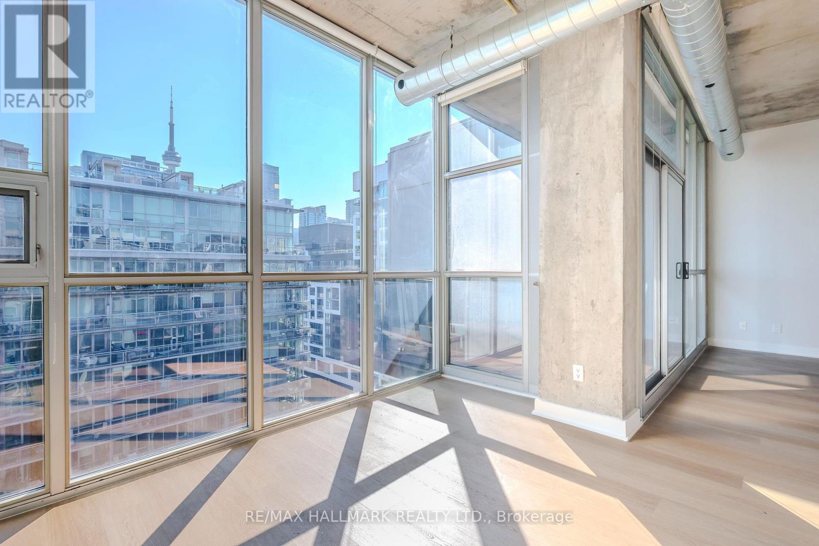 910 - 60 Bathurst Street, Toronto, Ontario  M5V 2P4 - Photo 15 - C12387595
