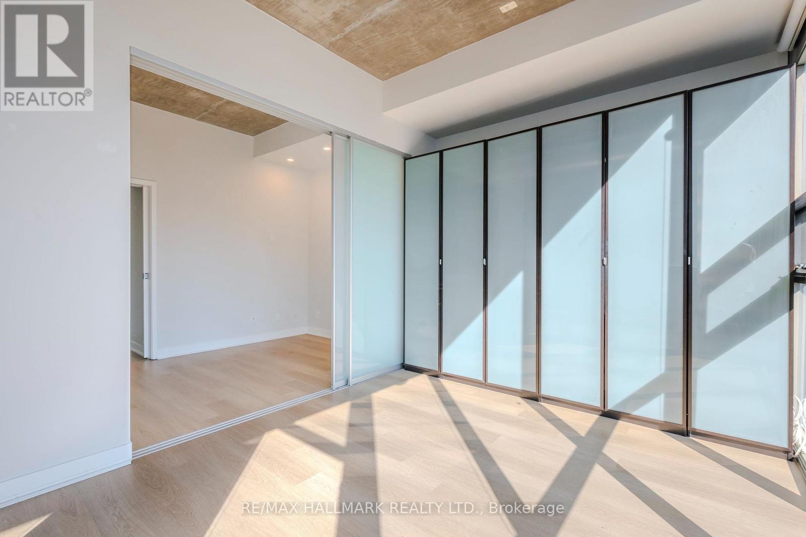 910 - 60 Bathurst Street, Toronto, Ontario  M5V 2P4 - Photo 17 - C12387595