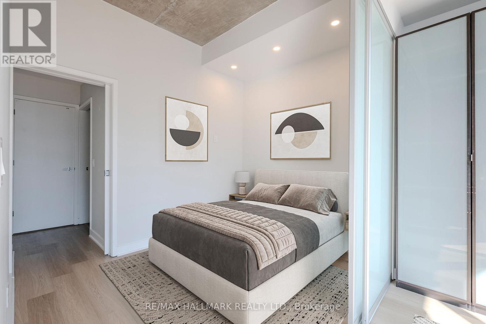 910 - 60 Bathurst Street, Toronto, Ontario  M5V 2P4 - Photo 18 - C12387595