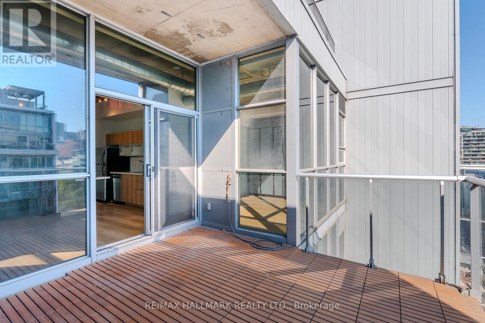 910 - 60 Bathurst Street, Toronto, Ontario  M5V 2P4 - Photo 25 - C12387595