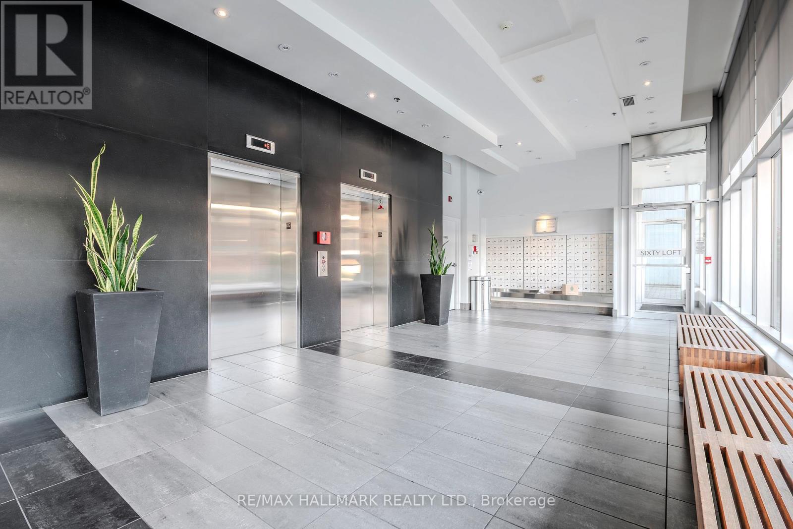 910 - 60 Bathurst Street, Toronto, Ontario  M5V 2P4 - Photo 38 - C12387595