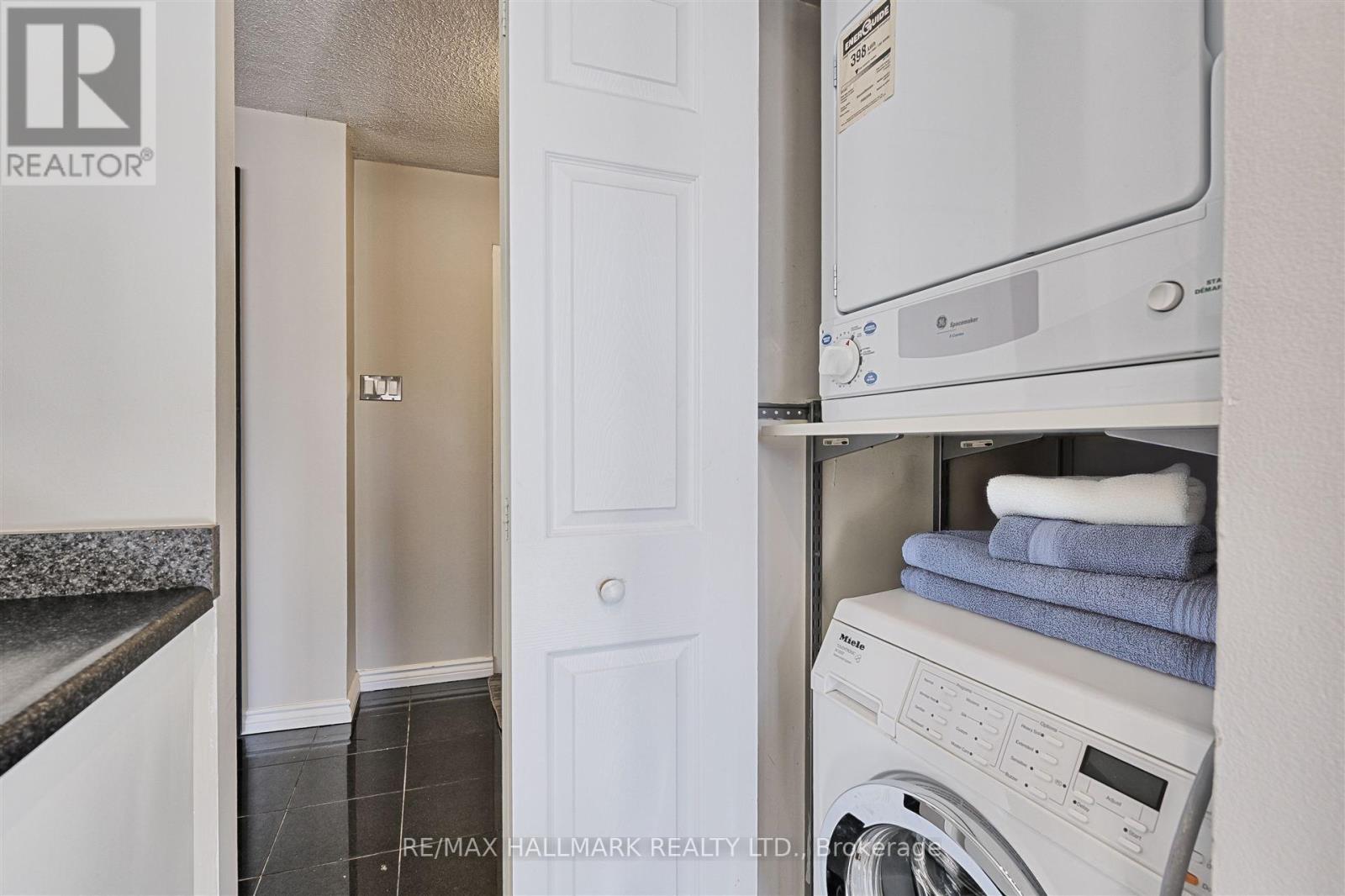 8e - 86 Gerrard Street E, Toronto, Ontario  M5B 2J1 - Photo 5 - C12387602