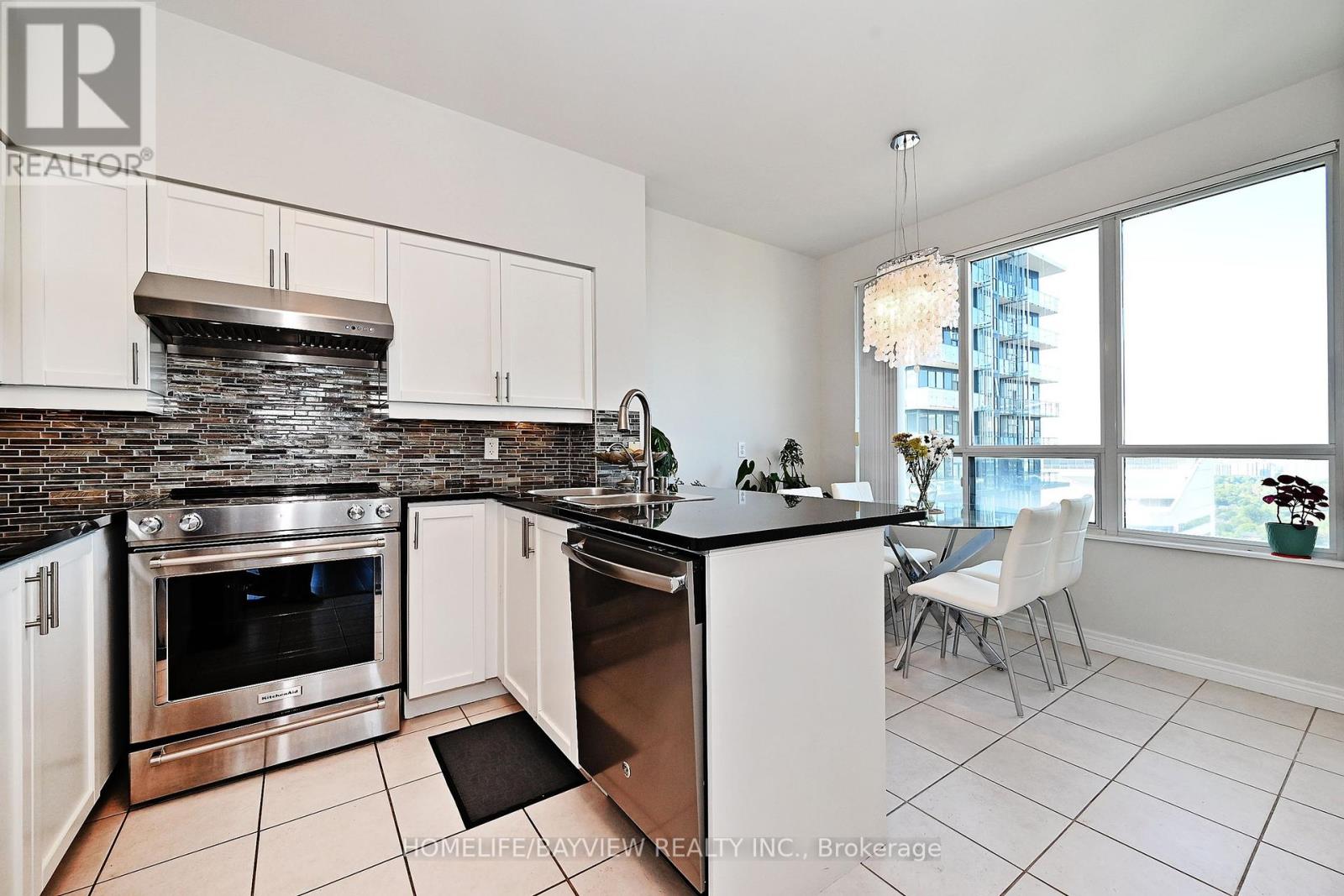 Ph 202 - 23 Hollywood Avenue, Toronto, Ontario  M2N 7L8 - Photo 16 - C12387634