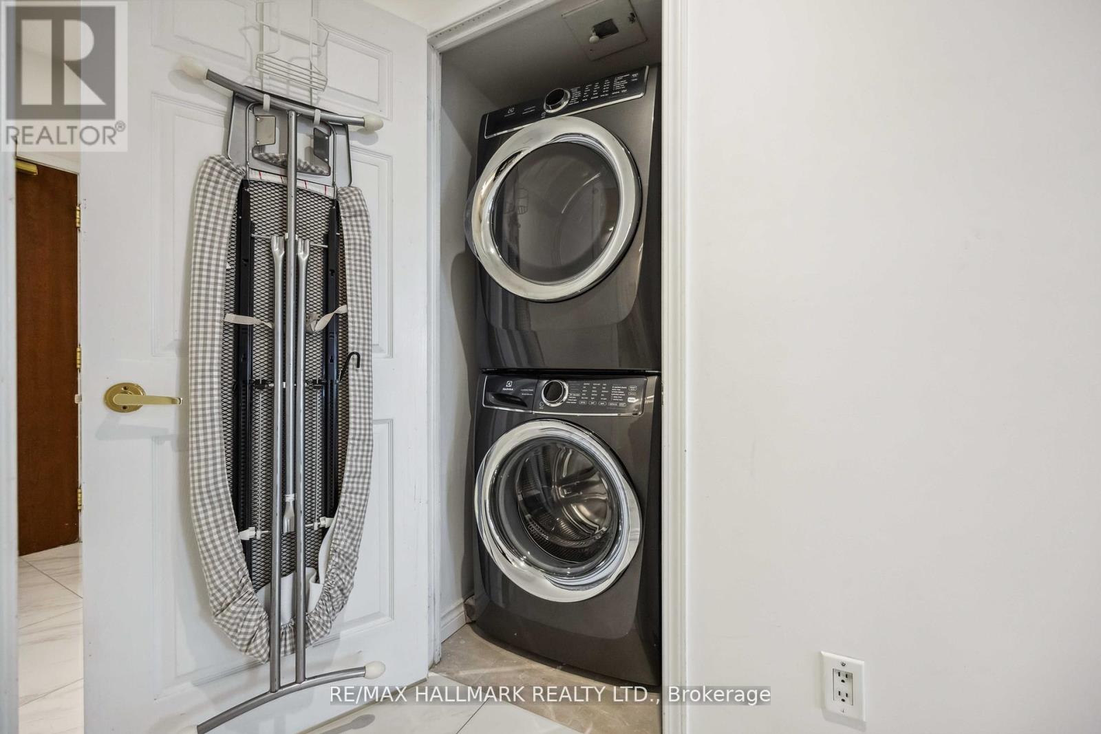 1809 - 18 Kenaston Gardens, Toronto, Ontario  M2K 1G8 - Photo 27 - C12387638