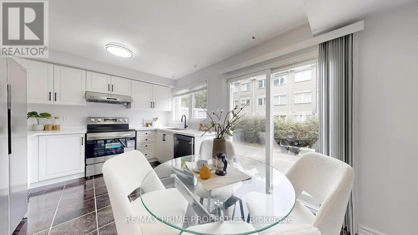 205 - 19 Rosebank Drive, Toronto (Malvern), Ontario  M1B 5Z2 - Photo 9 - E12387555