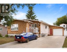 1606 7th AVENUE E Glencairn